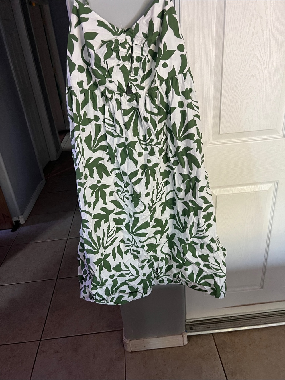 Time and Tru White Dress with Green Leaf Print
